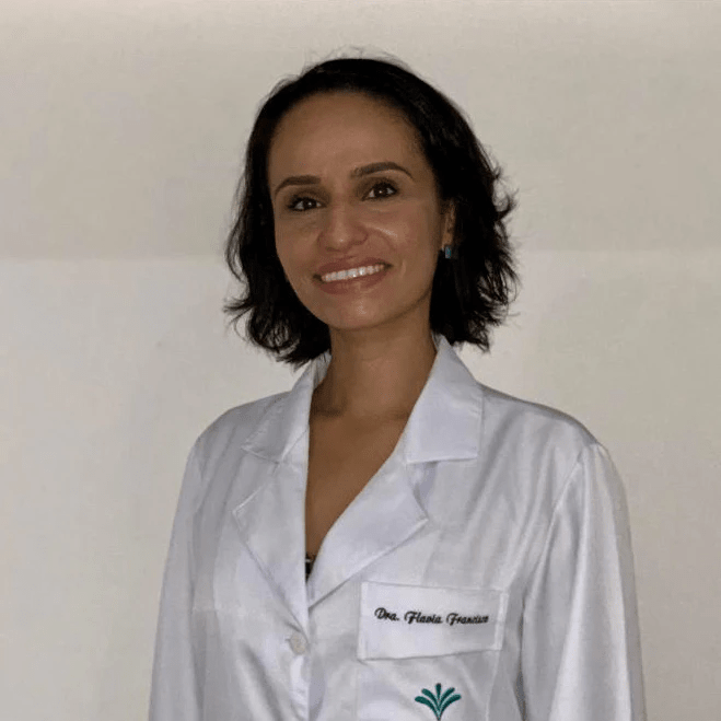 Dr. Flávia Angélica Ferreira Francisco